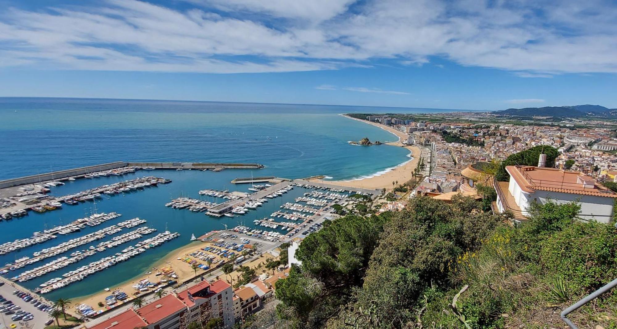 Vistes Al Mar Ideal Per Parelles I Teletreball Бланес Екстериор снимка